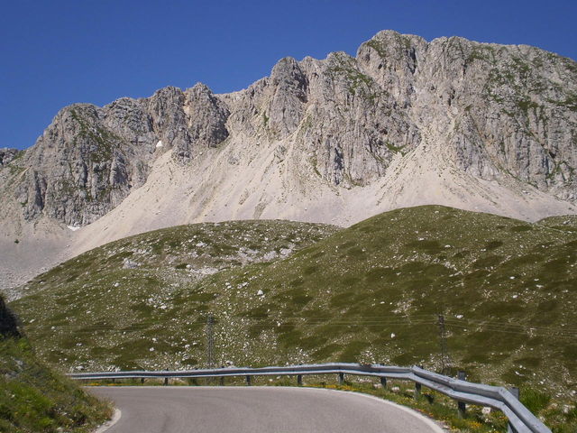 Nordanfahrt: Der Monte Terminillo.
