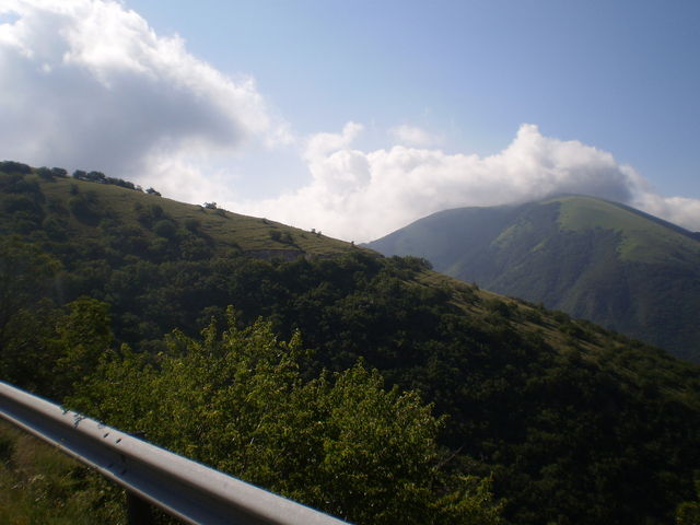 Südwestanfahrt: Die Monti Sibillini.