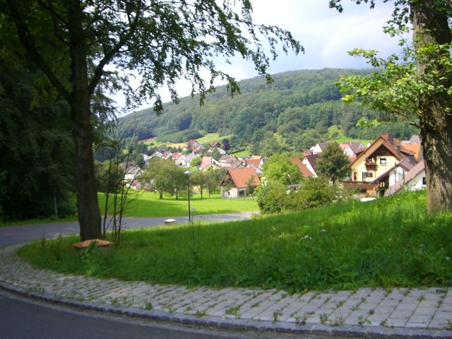 Westanfahrt von Breitenbrunn - Blick zurück nach Breitenbrunn.