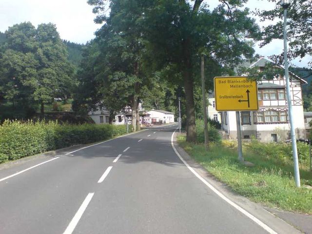 Langer Berg - Start und Abzweig in Schwarzmühle.