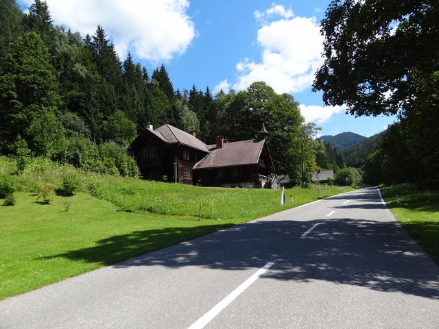 Anfahrt von Wegscheid: kurz nach der Ortschaft Aschbach