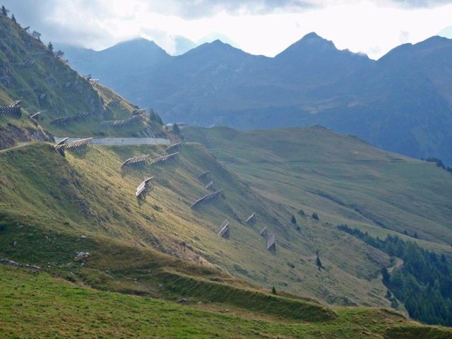 Alpe Piontino(2050m), dem Endpunkt für Velofahrer.