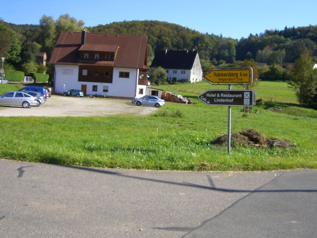 Nordanfahrt von Fischbrunn: Der Abzweig im Pegnitztal.