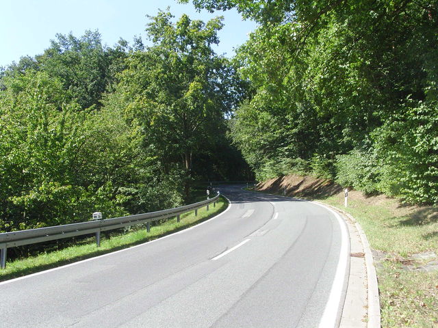 Richtung Wald-Amorbach.