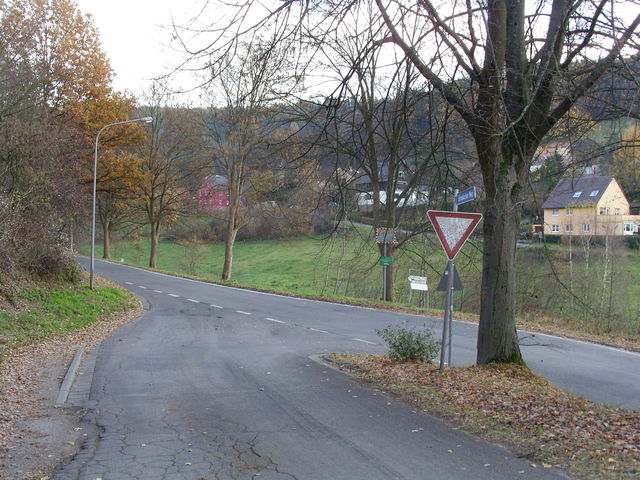 Treffpunkt mit der Auffahrt aus Dorf-Erbach.