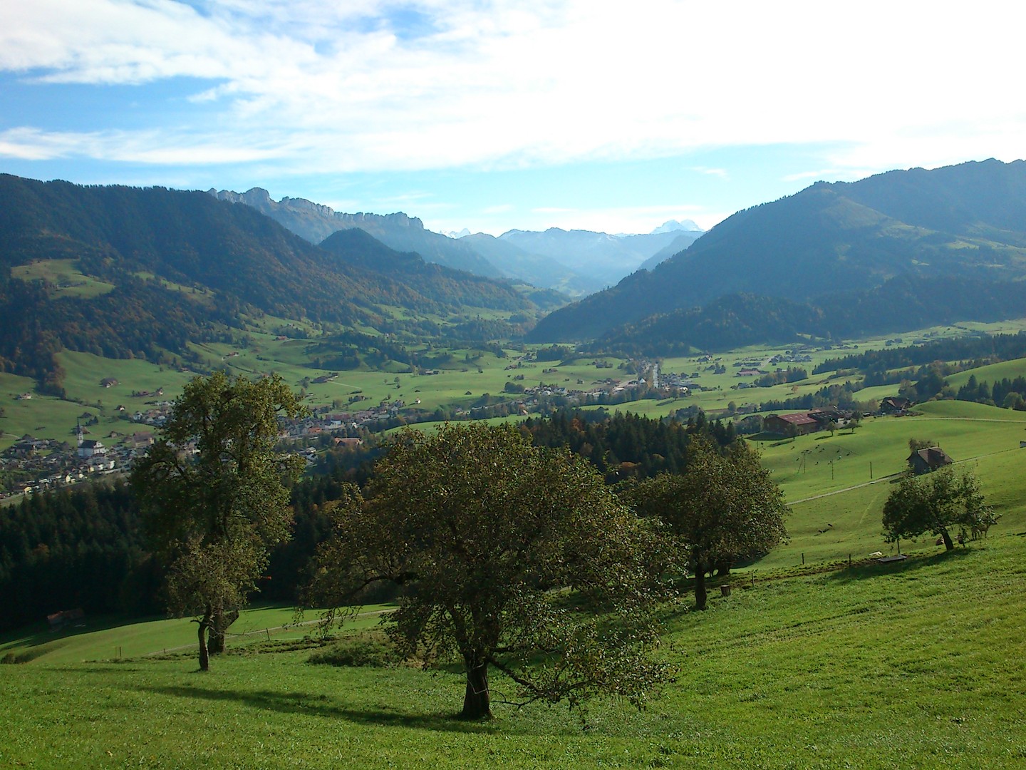 Aussicht auf Schüpfheim und ins Tal welches nach Sörenberg führt.