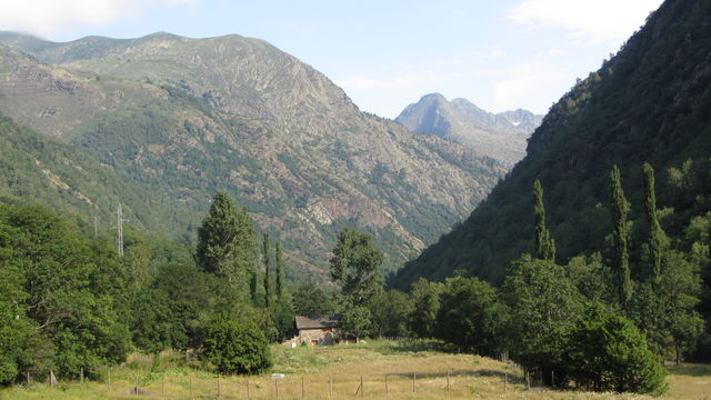 Das Vall de Tavascan weitet sich.