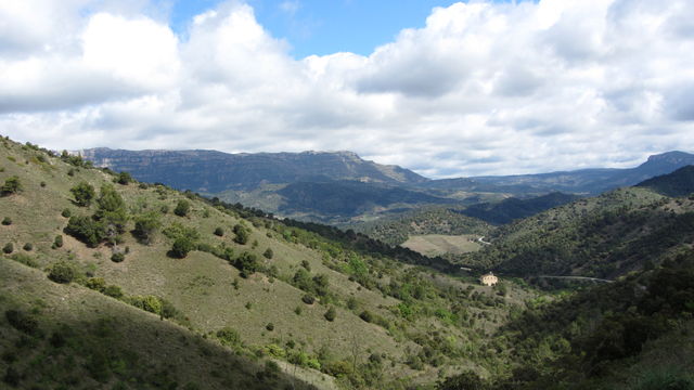Blick von der Paßhöhe nach Norden zum Montsant.