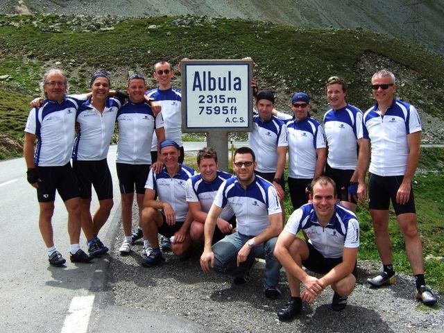 Das digitAlpin Fahrerteam am Albulapass.