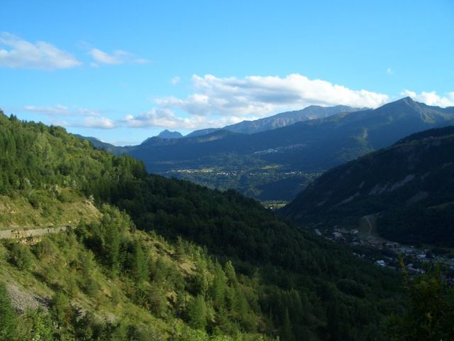 Blick talauswärts über Valloise zum Col de la Pousterle