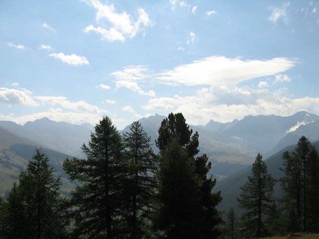 Blick zum Col Agnel, liegt links im Bild.