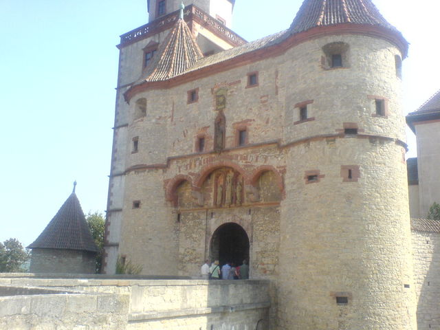 Das letzte Tor in den Hof der Festung