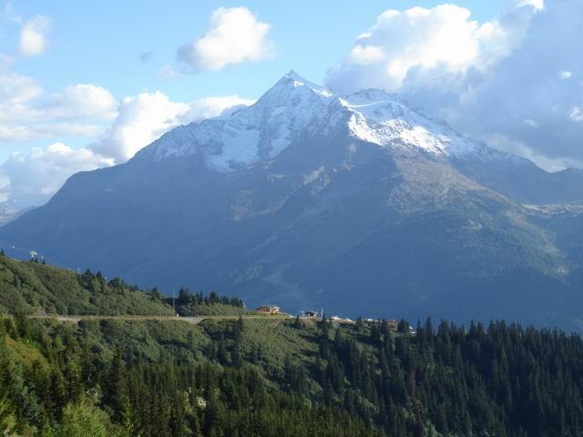 Ausblick auf den Mont Pourri (3779 m) von der Westrampe