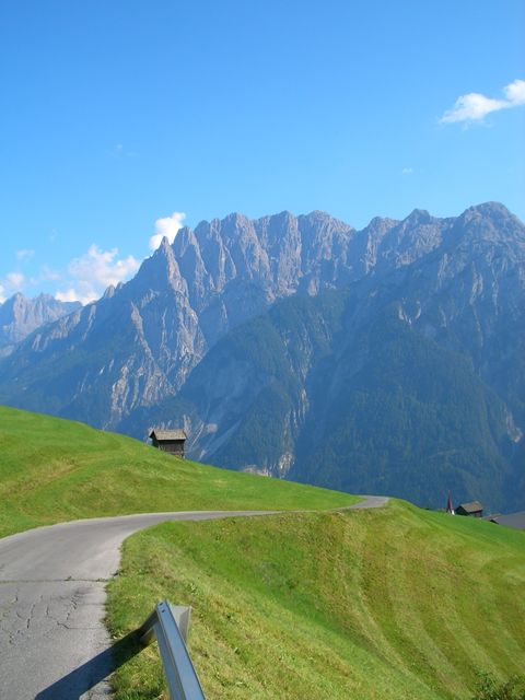 der steilste Teil hinter Bannberg mit schönem Blick zu den Lienzer Dolomiten