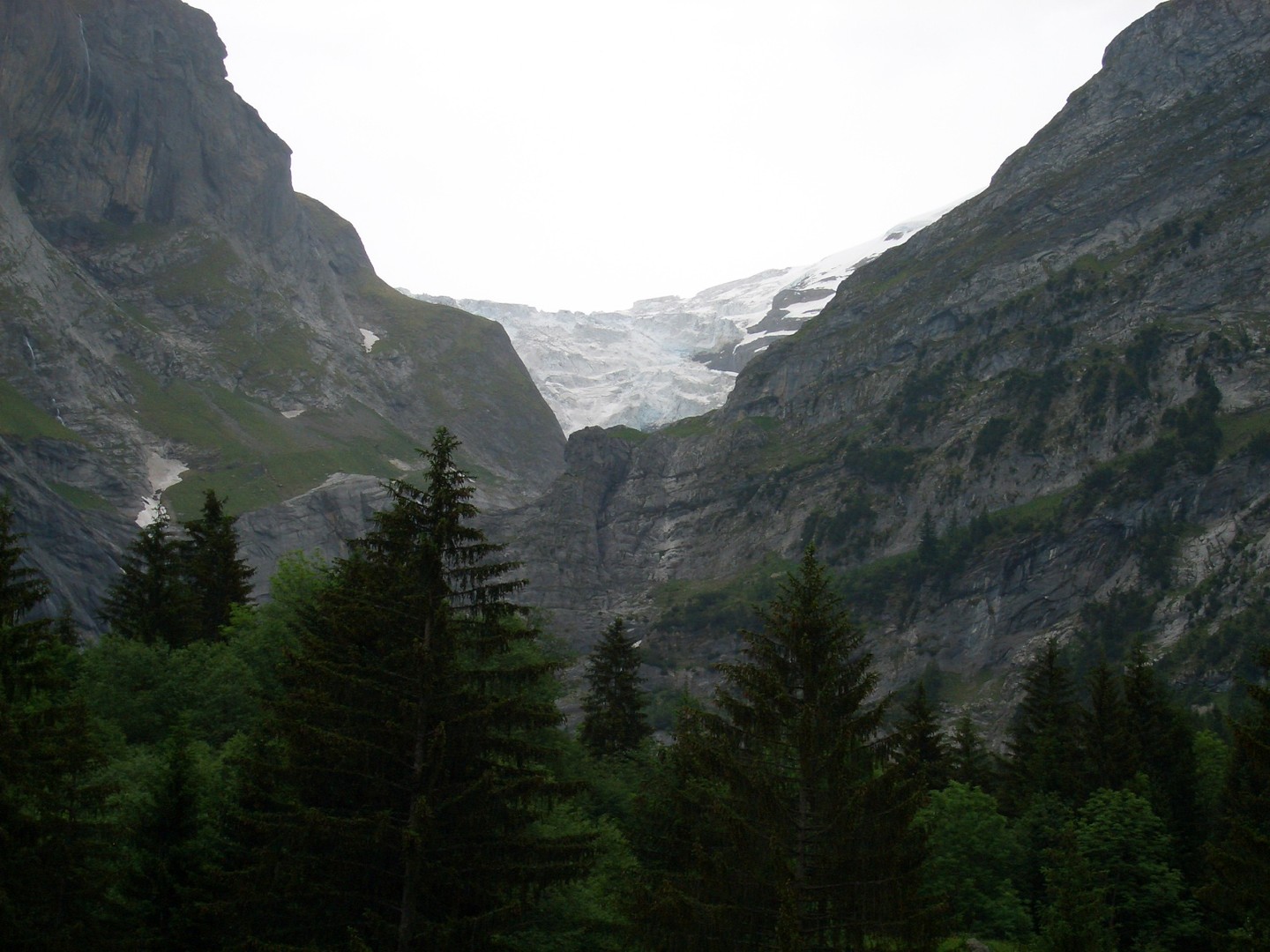 Reste des Oberen Grindelwaldgletschers.