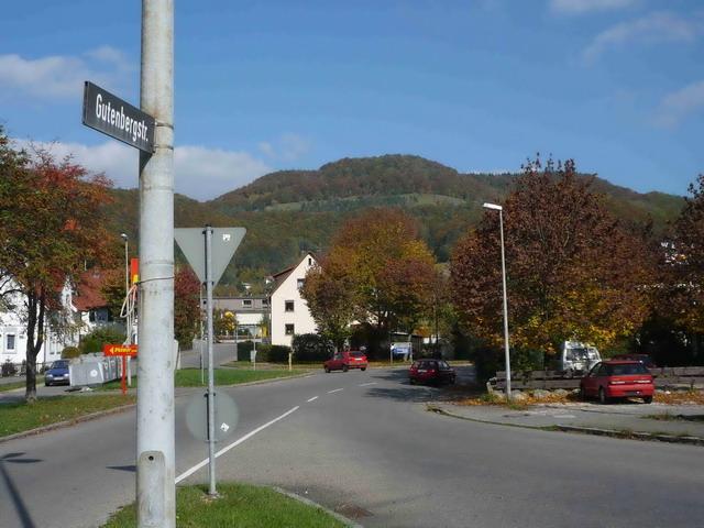 Lichtenstein-Unterhausen, Start der Auffahrt an der B312