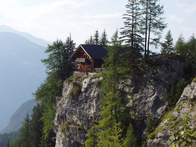 Die alte Lienzer Dolomitenhütte (bis 2008).