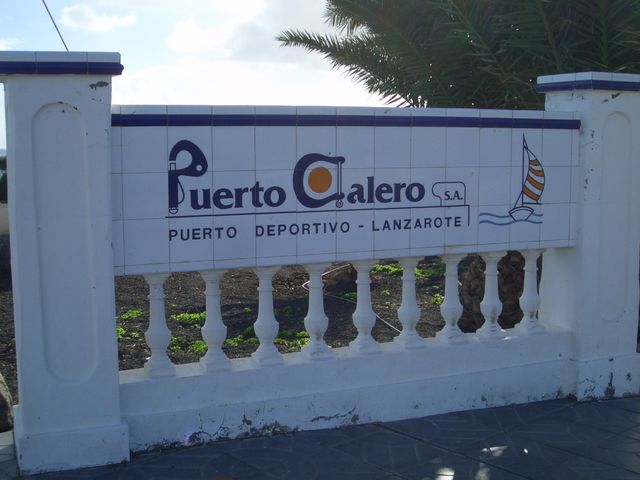 Startpunkt am Ortseingang von Puerto Calero.