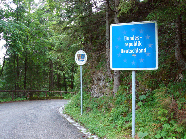 Grenzüberfahrt nach Österreich