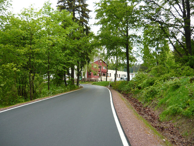 Ruppberg - Auffahrt von Zella Mehlis - 10 - Waldhaus Ruppertus.
