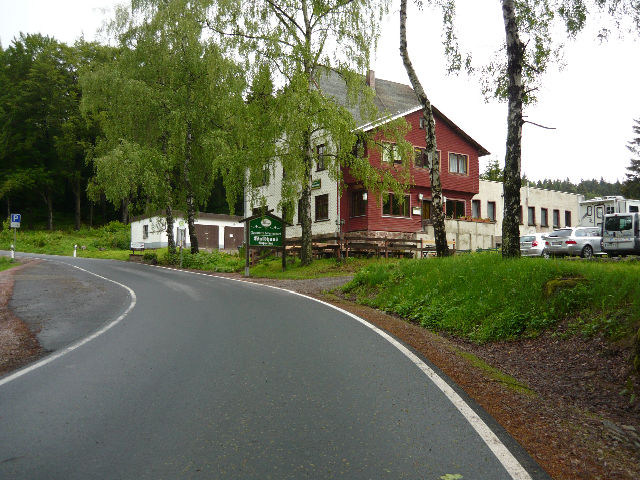 Ruppberg - Auffahrt von Zella Mehlis - 11 - Waldhaus Ruppertus.