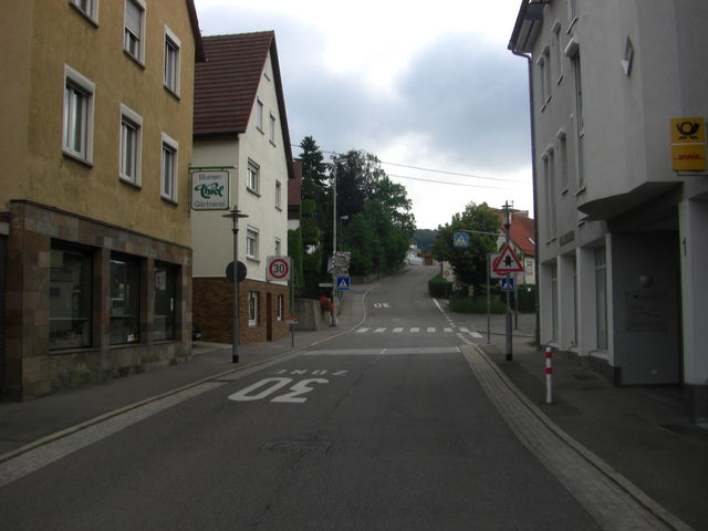 Esslinger Straße in Hegensberg.