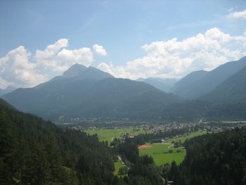 Blick vom Gaichtpass über Weissenbach / Lech