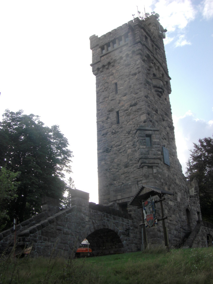 Der Carl-Eduard-Turm auf der Hohen Warte.