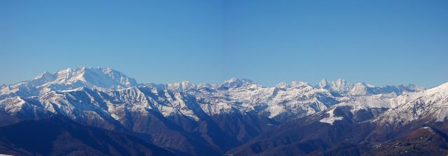 08 Teilpanorama von links Monte Rosa(624m), Mitte Strahlhorn(4190m), rechts Täschhorn(4490m) und Dom(4545m)
