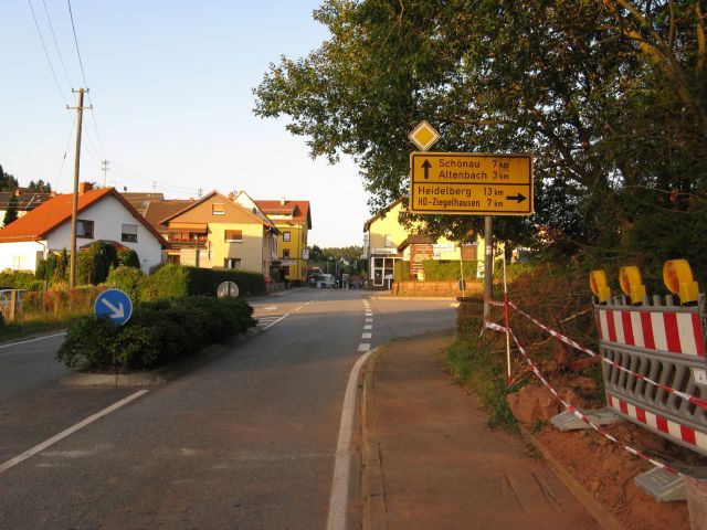 Auffahrt von Schriesheim - Hier rechts abbiegen.