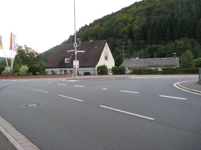 Auffahrt von Altneudorf - Startpunkt.