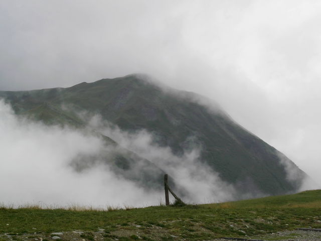 Berge im Nebel: Soviel zum Thema Alpenblick.
