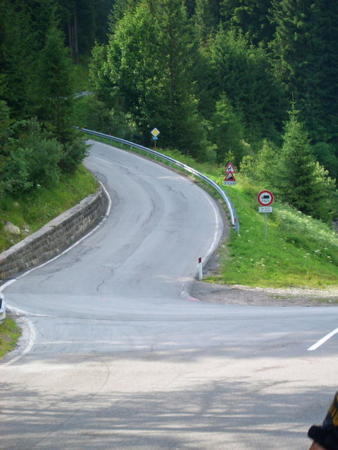 San Pellegrino Ost - Kreuzung vom Passo Valles.