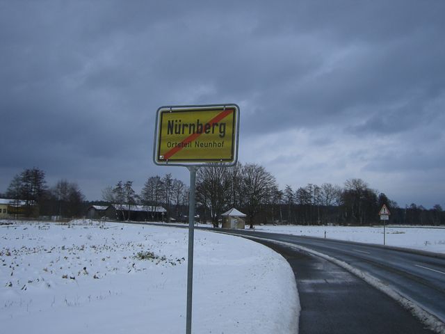 Los geht's in Nbg-Neunhof.(Südwestanfahrt von Nürnberg-Neunhof)