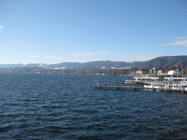Sonnig und kalt am Zürichsee