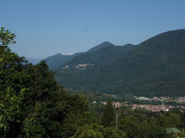 Blick von Bedero in Richtung Valcuvia und Monte Nudo (Passo Cuvignone)