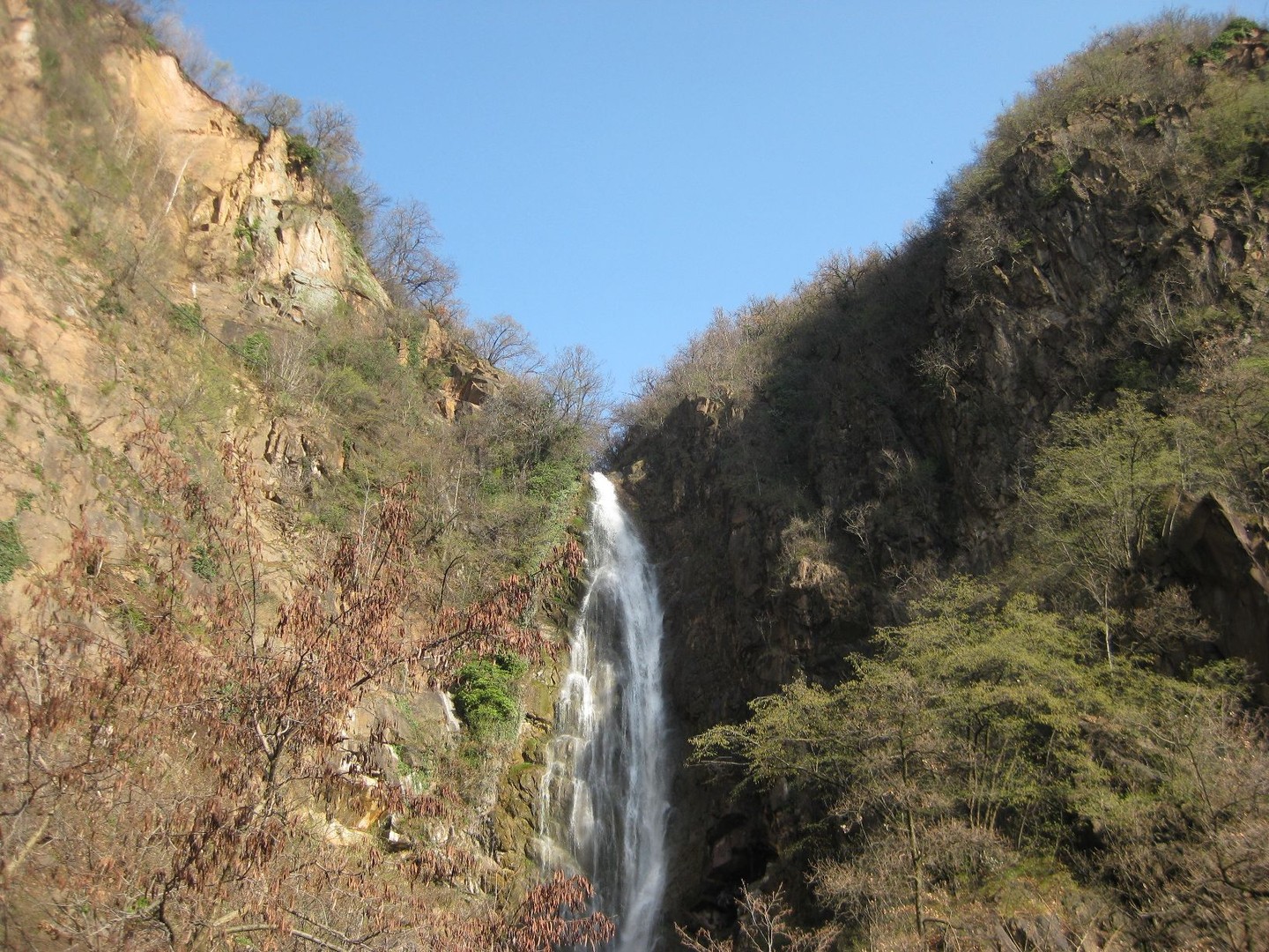 Wasserfall Fagenbach am Beginn der Jenesien-Strassen