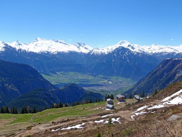 27 Blick auf Fletschhorn(3993m), rechts und Breithorn und Monte Leone.