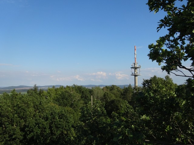 Der Fernsehturm auf dem Keulenberg.