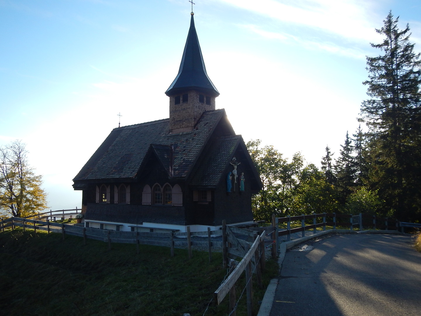 DSCN0434 Kapelle in der Nähe von der Passhöhe.