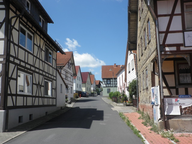 mitten in Brunnhartshausen