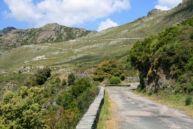 Südauffahrt auf den Col de Birgorno.