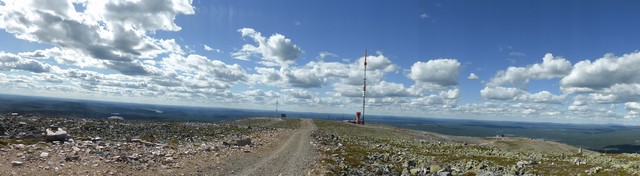 Panorama vom Gipfel des YllÃ¤stunturi.