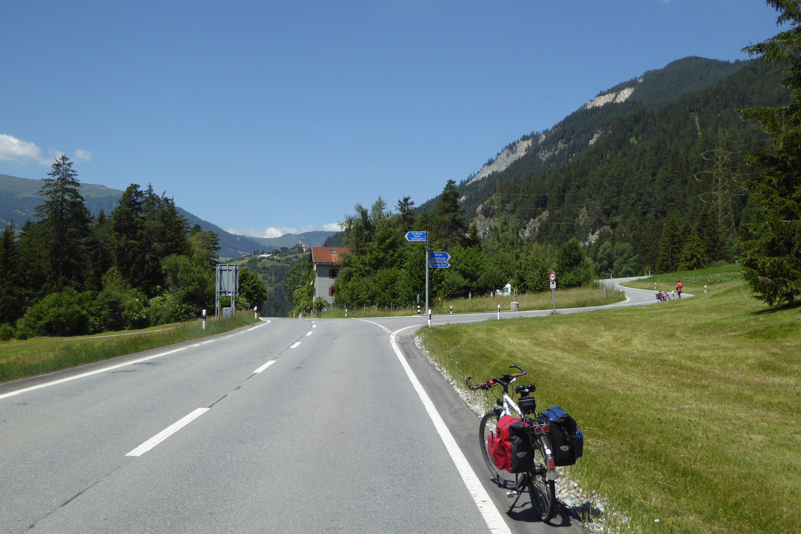 Albulastrasse Abzweig zur Lenzerheide bei Bad Alvaneu