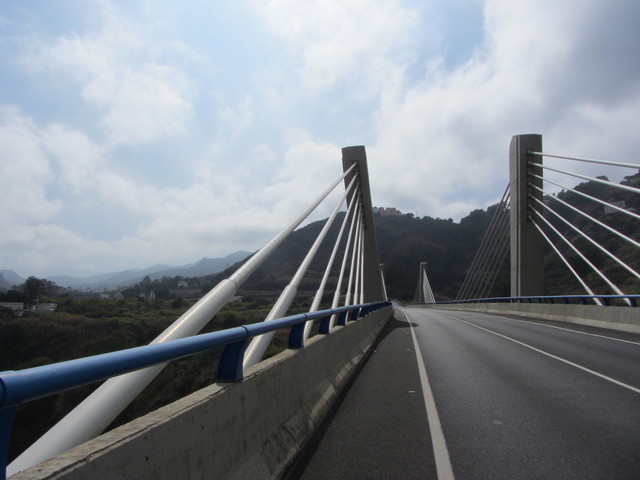 Von Las Palmas: Brücke vor Teror.