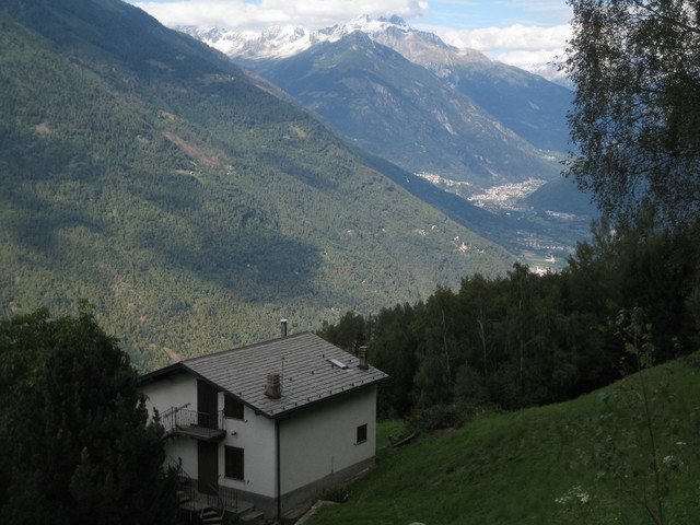 San Rocco - Trivigno: Blick ins Valtellina mit Grosio im Hintergrund