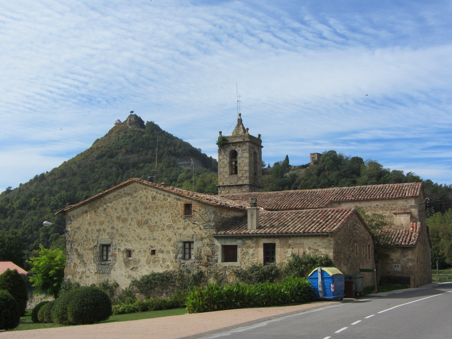 Auf der Westseite in Santa Maria de Besora.