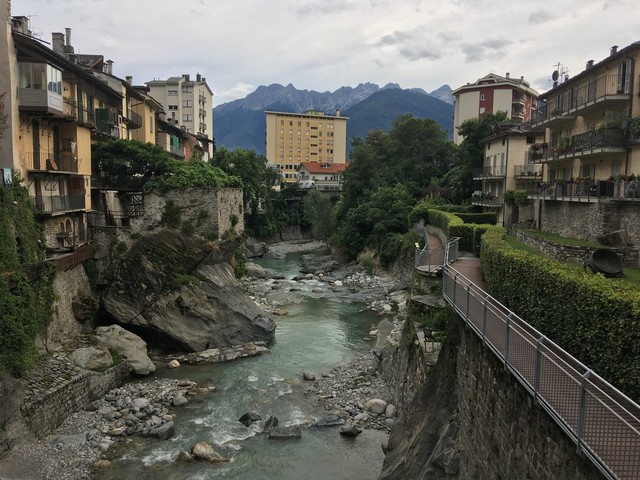 Der Fiume Mera fließt durch Chiavenna