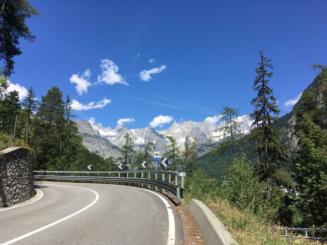 Blick nach Norden zum Mont Blanc Massiv