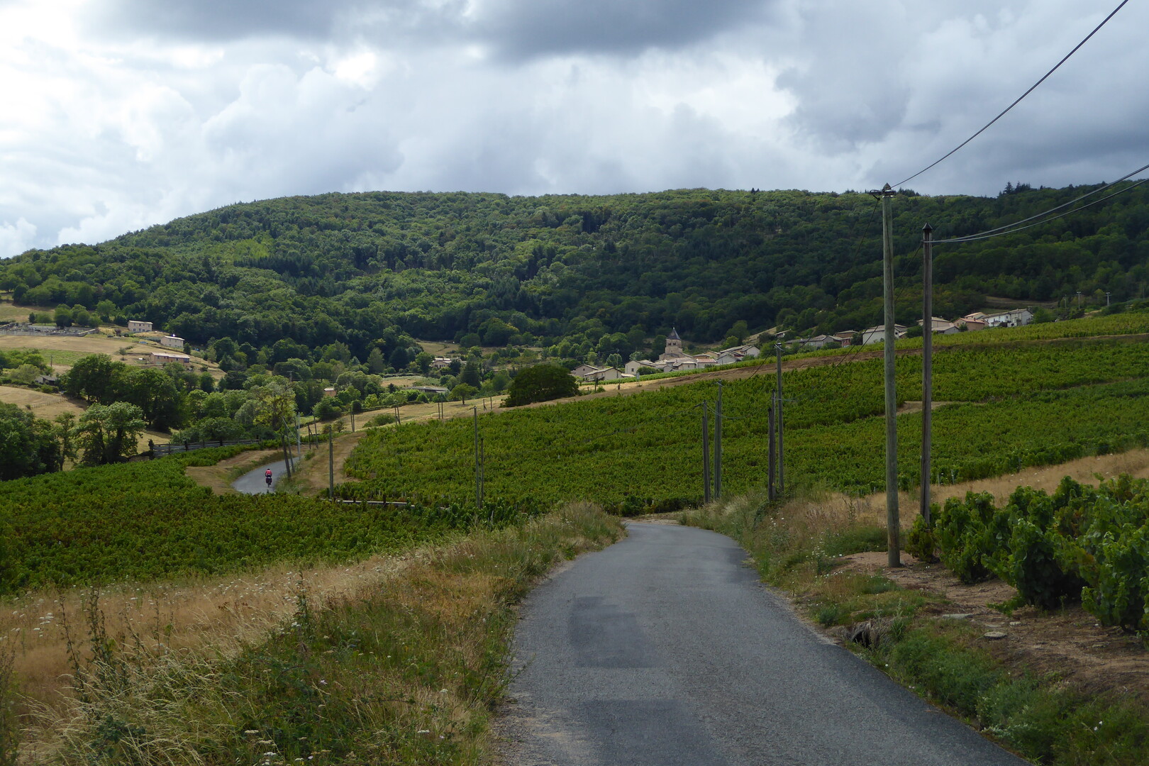 Vauxrenard in Sicht,die Rampe beginnt erst 500 m vor dem Dorf....